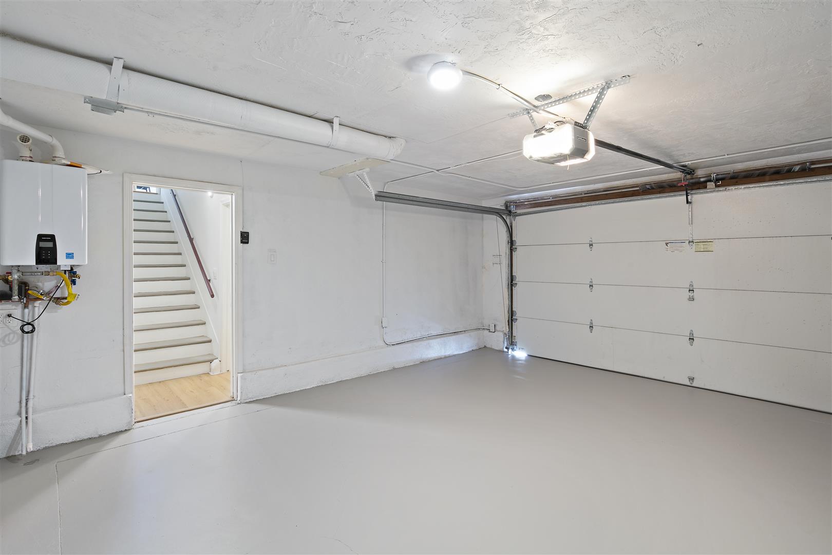 056-4198-huntington-street.66742.www.mls4198huntingtonstoakland052.web