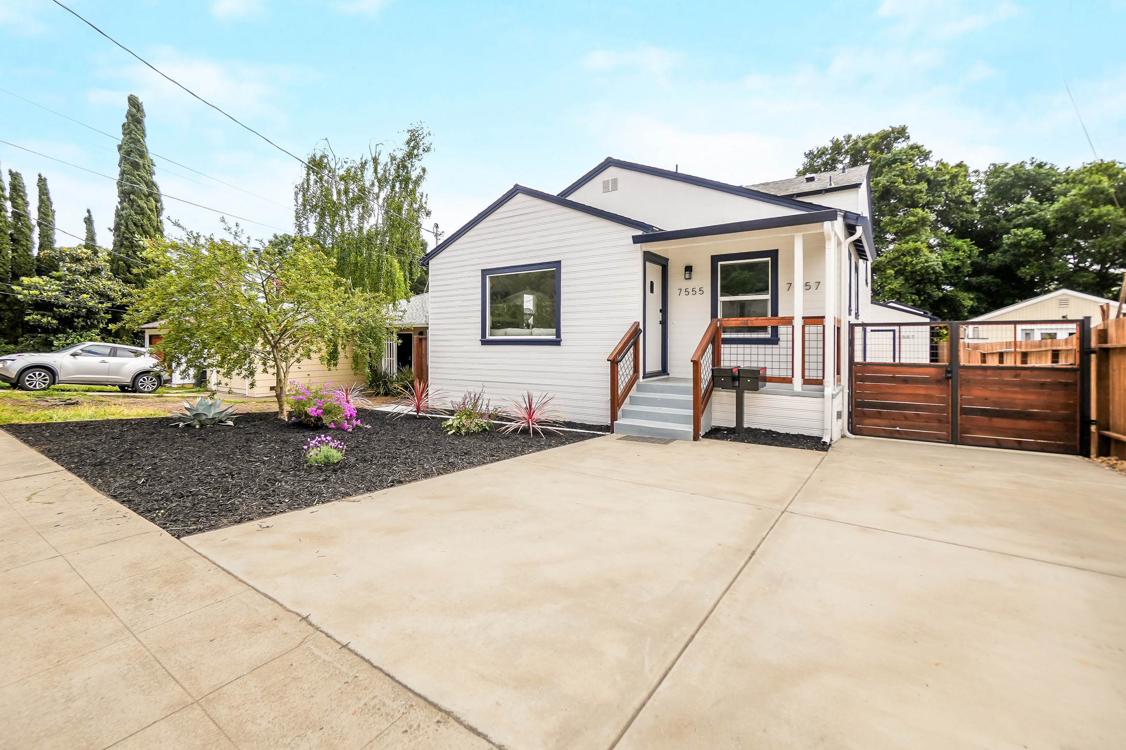 7555 Circle Hill 001
