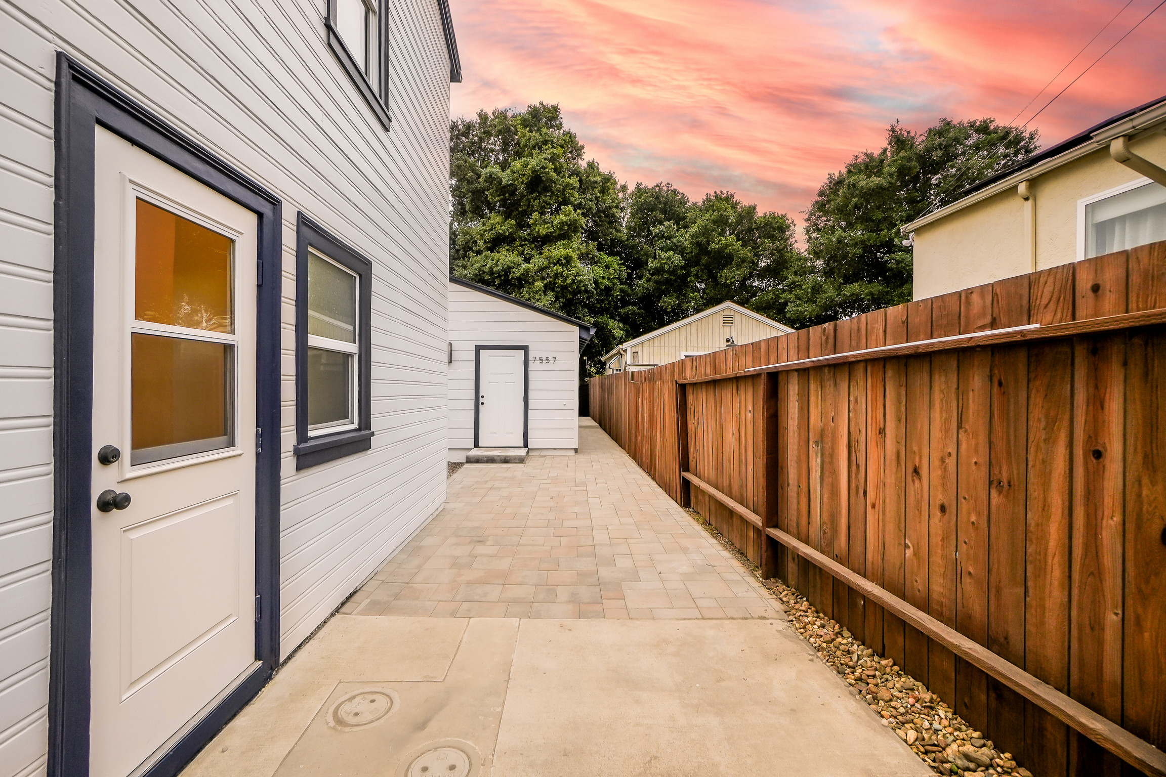 7555 Circle Hill 046