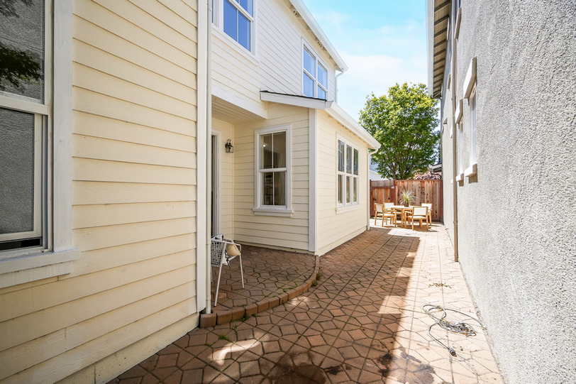 1165 Cottage Lane 00050