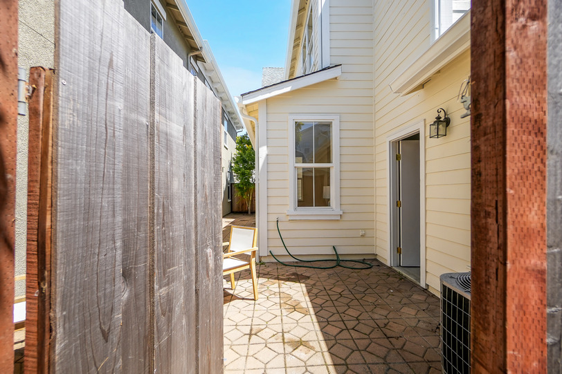 1165 Cottage Lane 00053