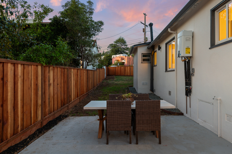 3941 Enos Avenue 29