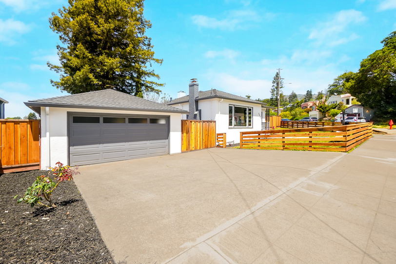 3941 Enos Avenue 44