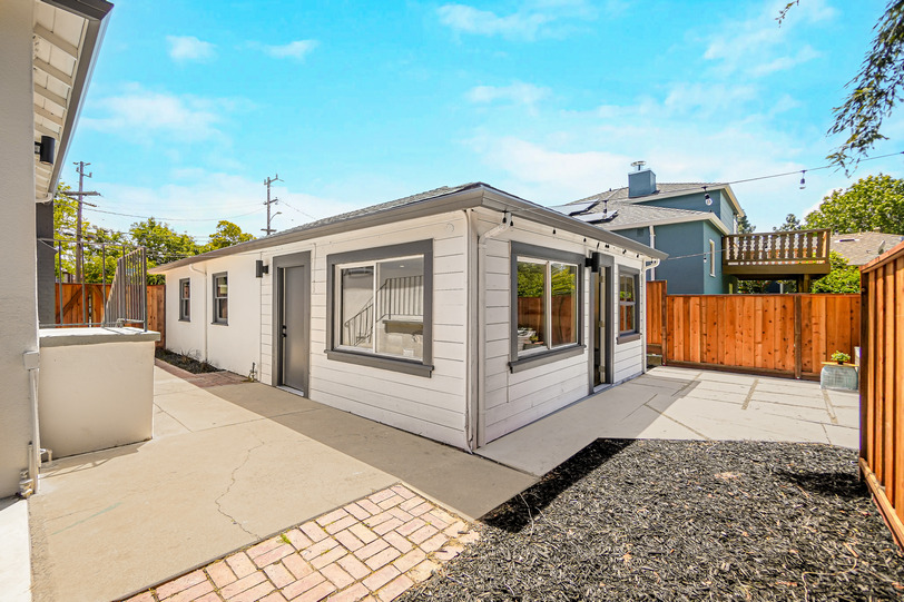 3941 Enos Avenue 75