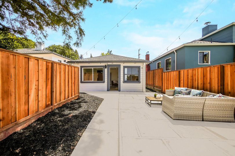 3941 Enos Avenue 77
