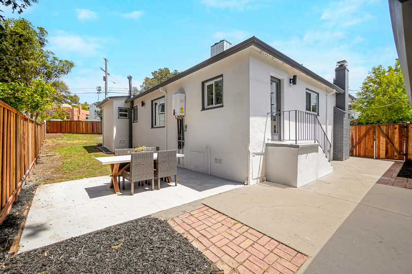 3941 Enos Avenue 86