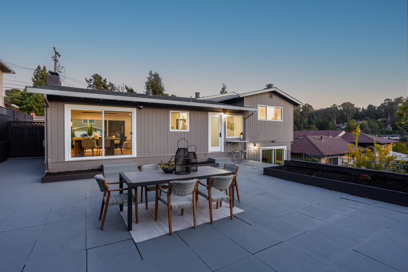 4847 Dunkirk Ave 009