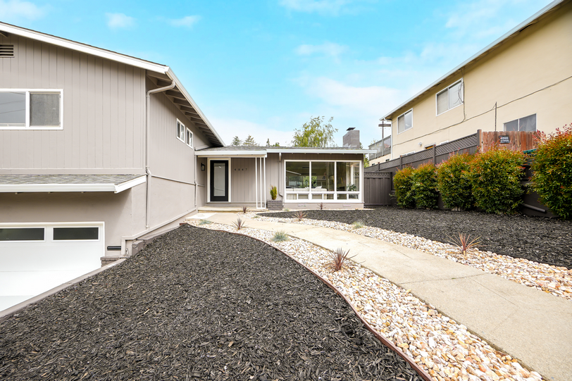 4847 Dunkirk Ave 055