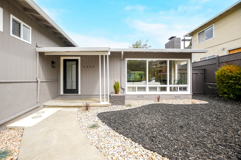 4847 Dunkirk Ave 057