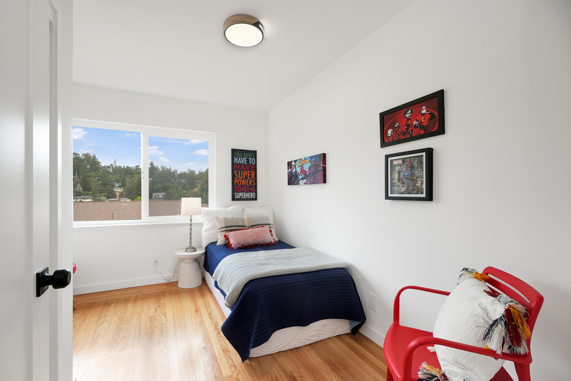 4847 Dunkirk Ave 082
