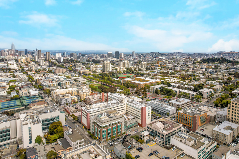2654-2656 Bush St 005