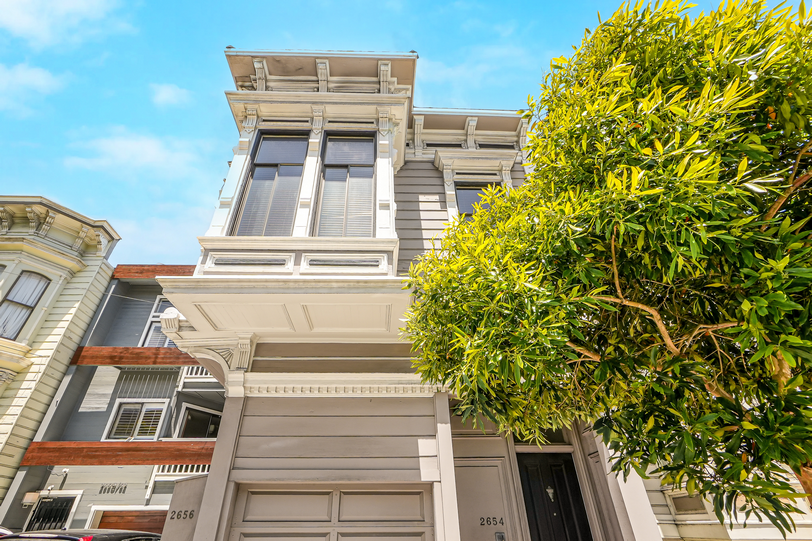 2654-2656 Bush St 008