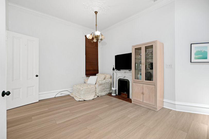 2654-2656 Bush St 013