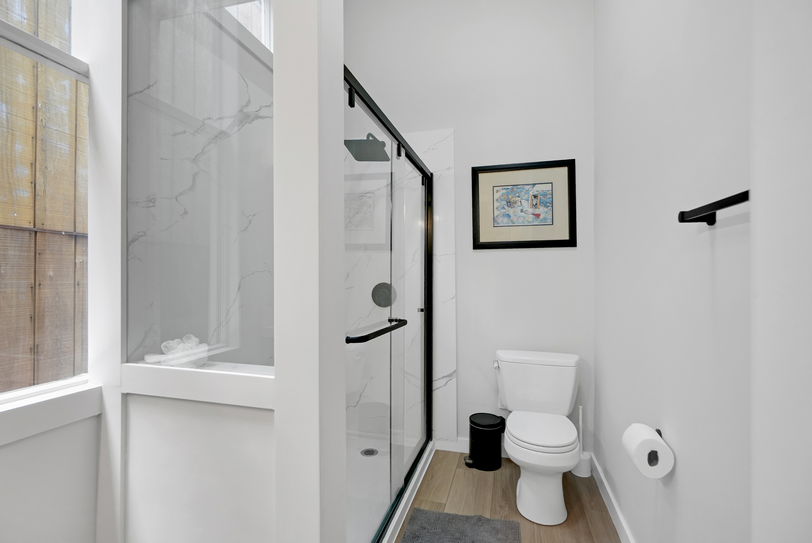 2654-2656 Bush St 024