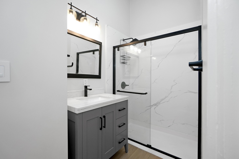 2654-2656 Bush St 027