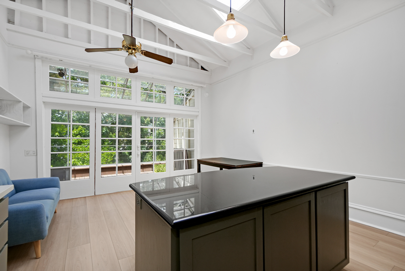 2654-2656 Bush St 034