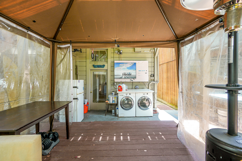 2654-2656 Bush St 049