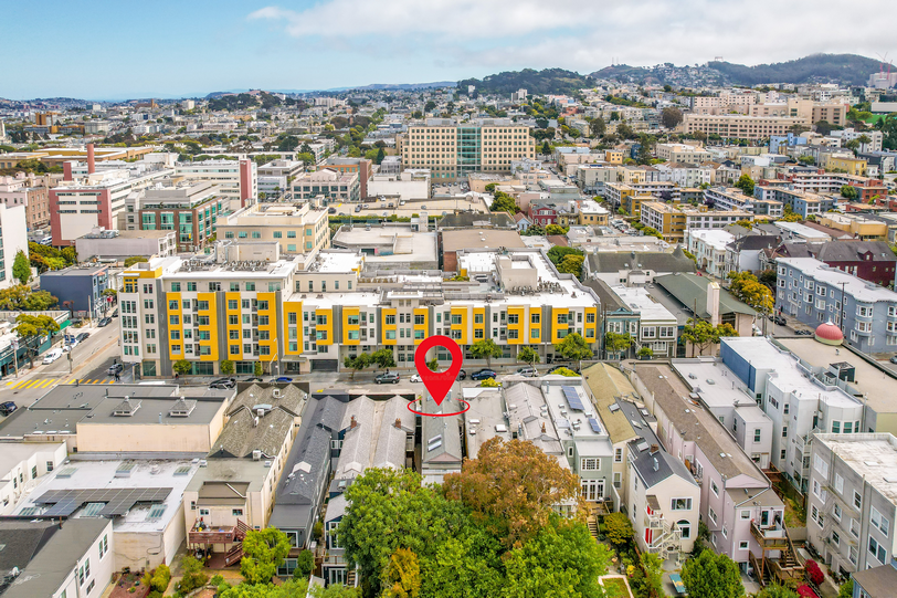 2654-2656 Bush St 068