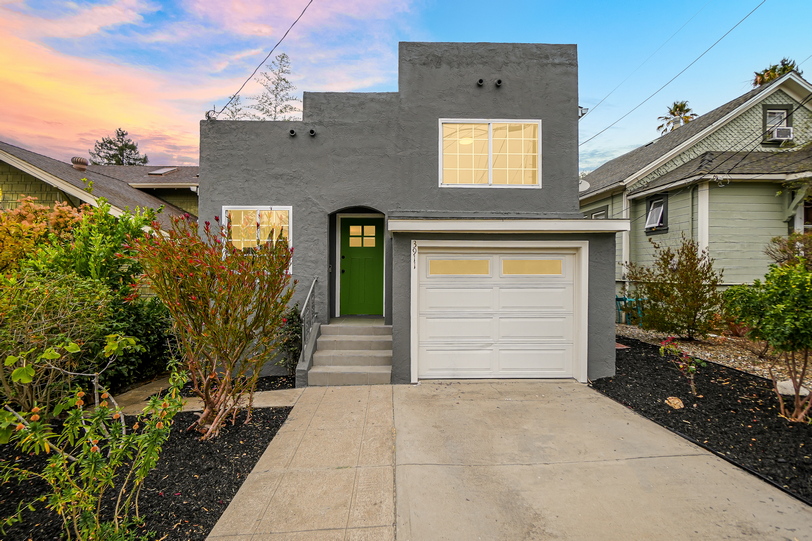 3911 Vale Ave004