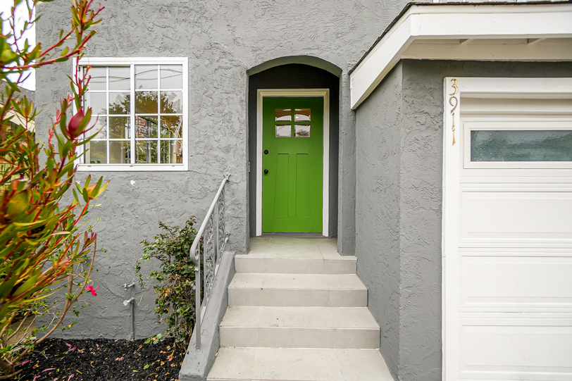 3911 Vale Ave006