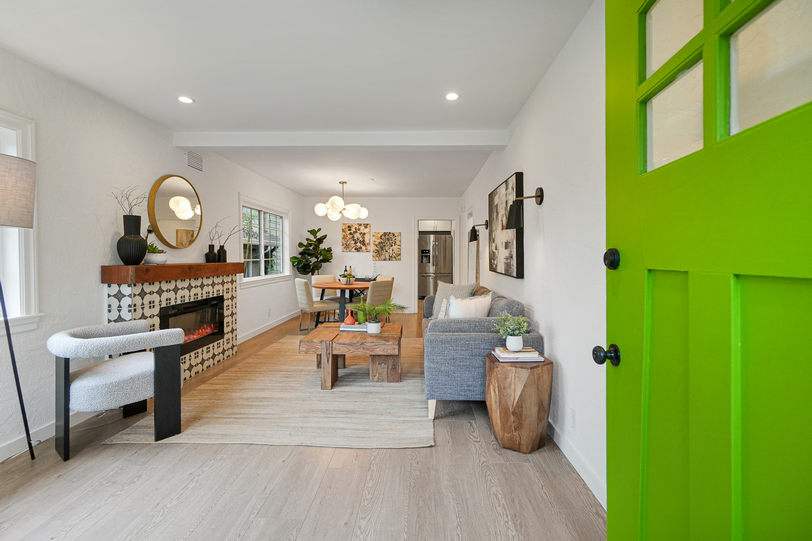 3911 Vale Ave007