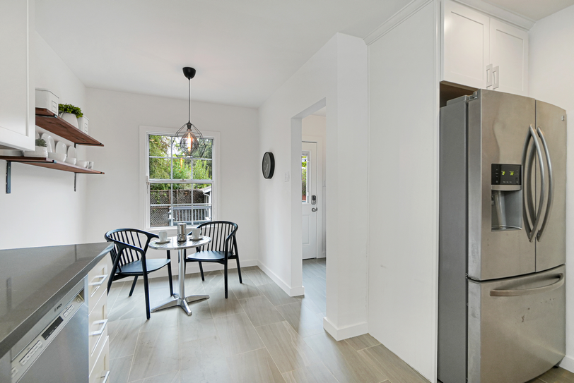3911 Vale Ave018