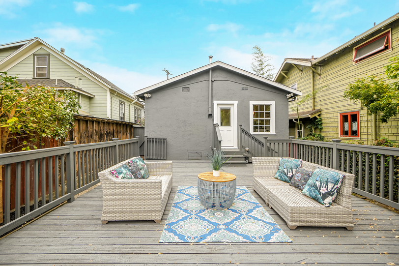 3911 Vale Ave033