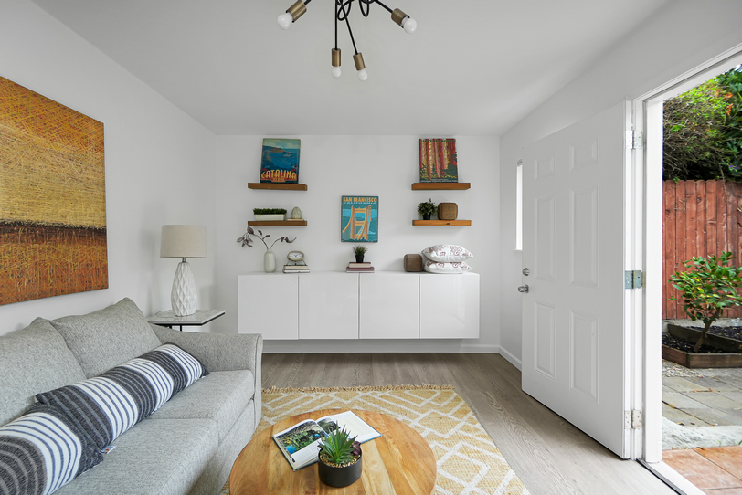 3911 Vale Ave043