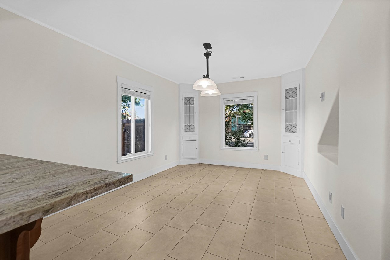 2 4th Avenue Smaller 031