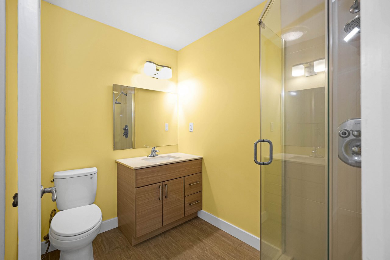 2 4th Avenue Smaller 039
