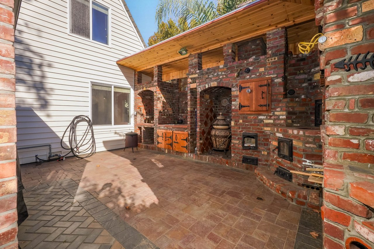 2 4th Avenue Smaller 072