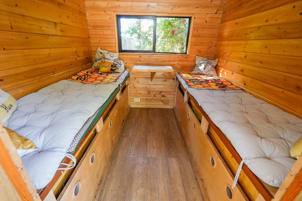 2 4th Avenue Smaller 086