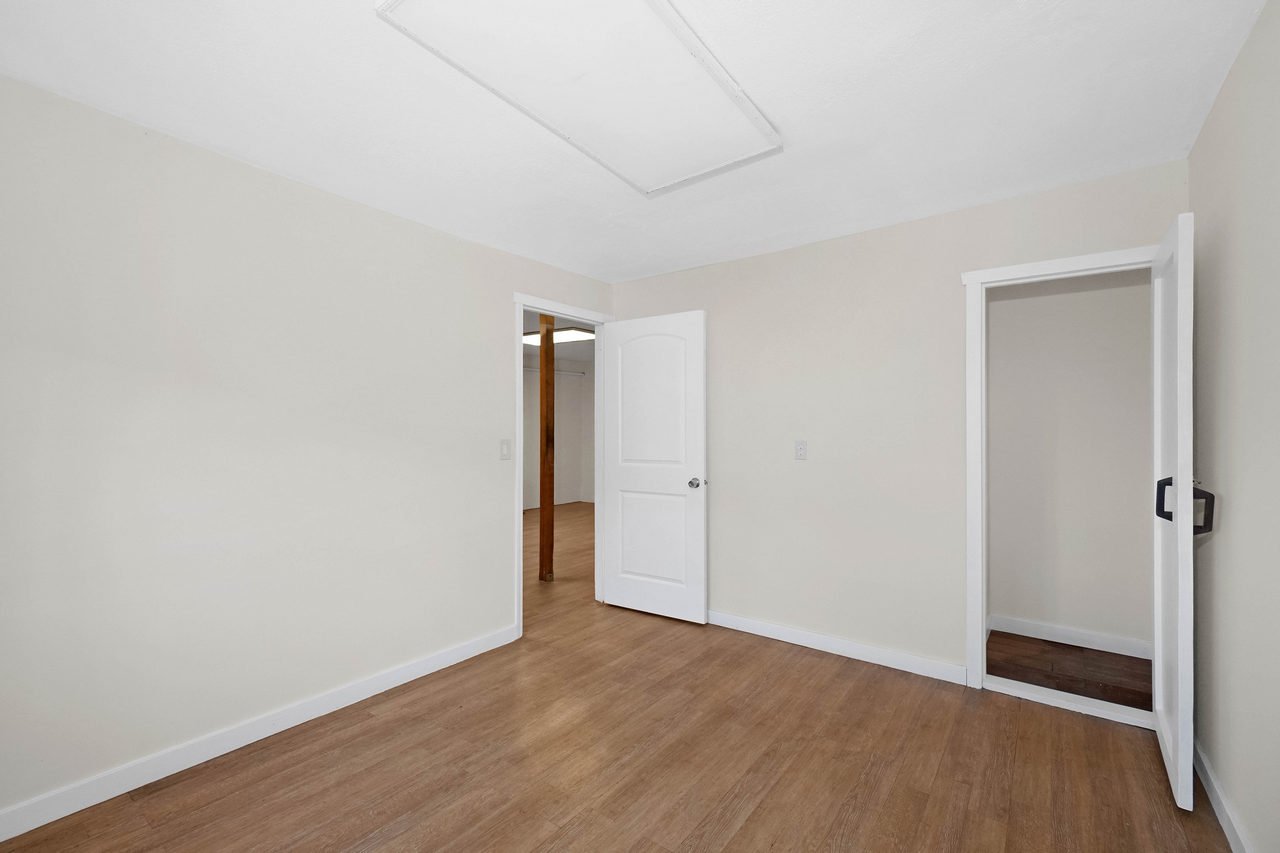 2 4th Avenue Smaller 092